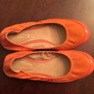 Calvin Klein orange flats! 🍊 Perfect condition!